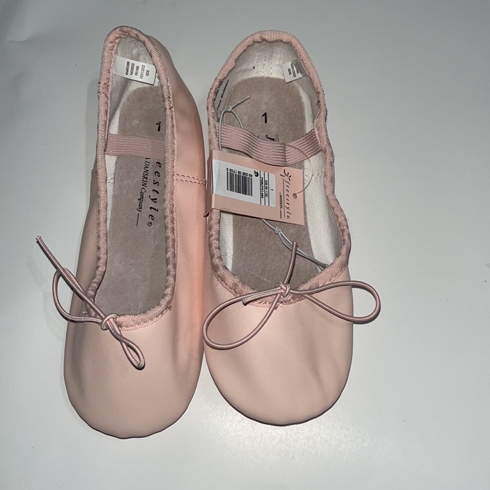 Ballet flat shoes size 1